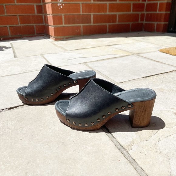 ✨ Black Leather Eva Mules | Ten Points - Picture 1 of 6